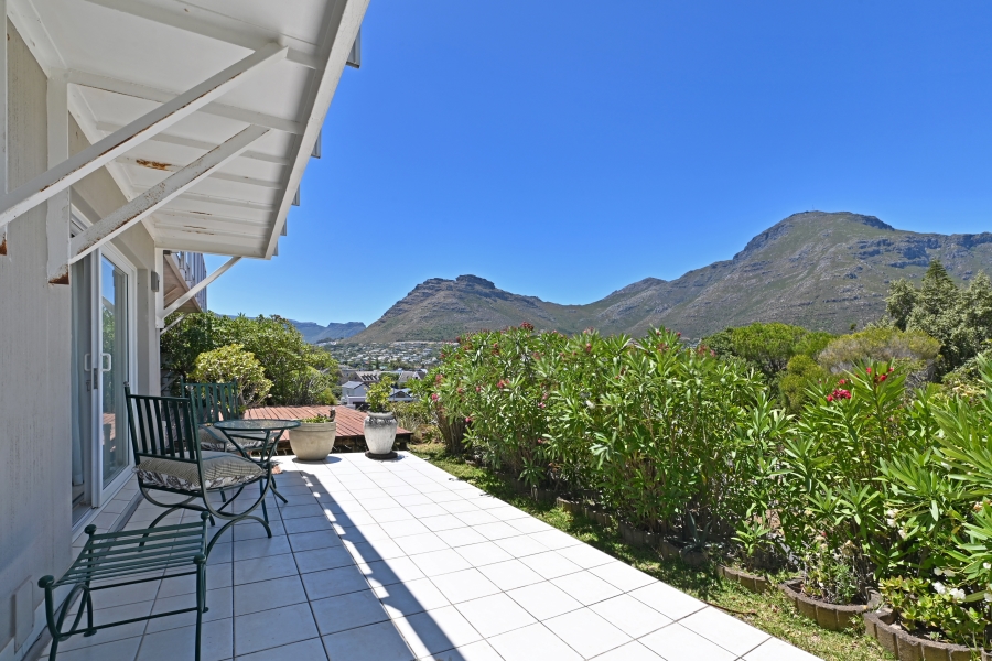 To Let 3 Bedroom Property for Rent in Northshore Western Cape